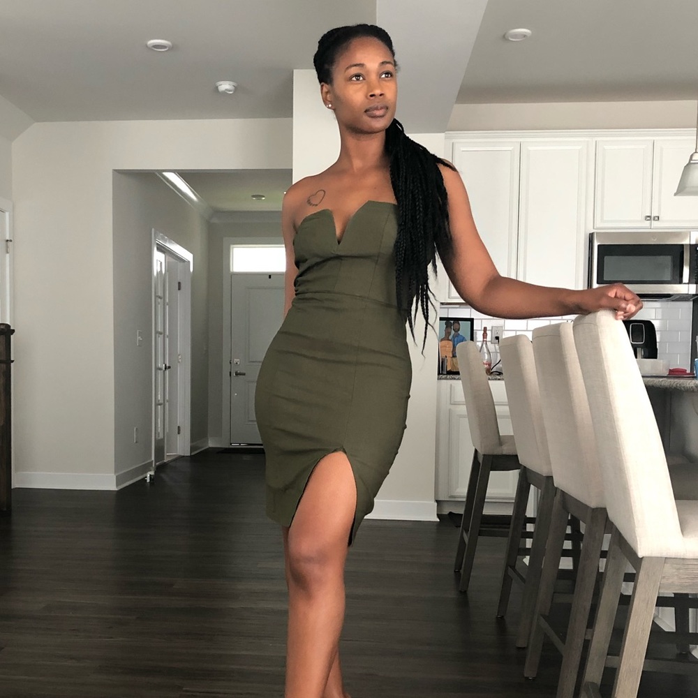 Dark green bodycon dress